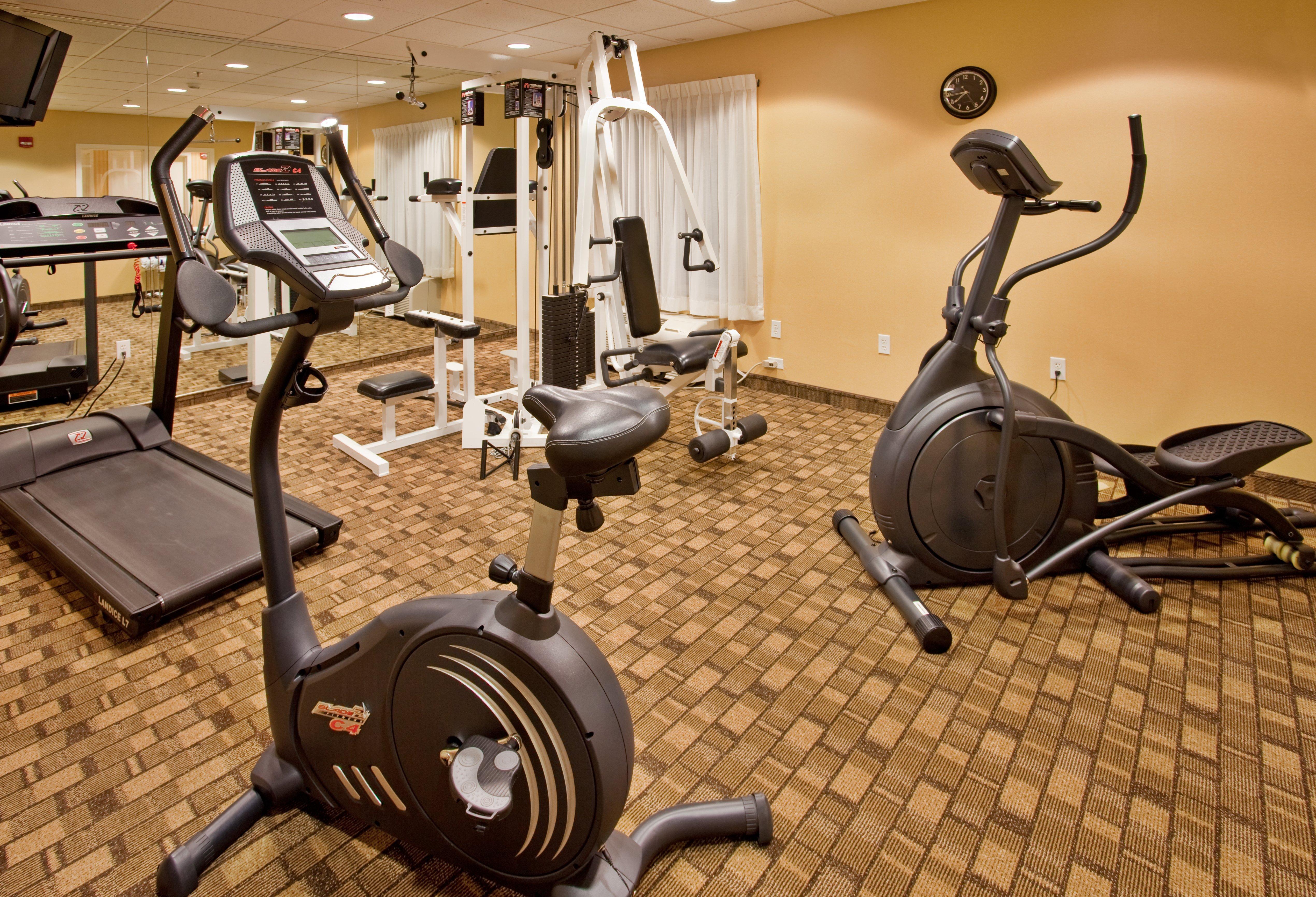 Holiday Inn Express Hotel & Suites Wichita Airport By Ihg Buitenkant foto